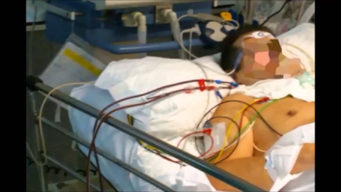 Un hombre es atendido en un hospital /Youtube